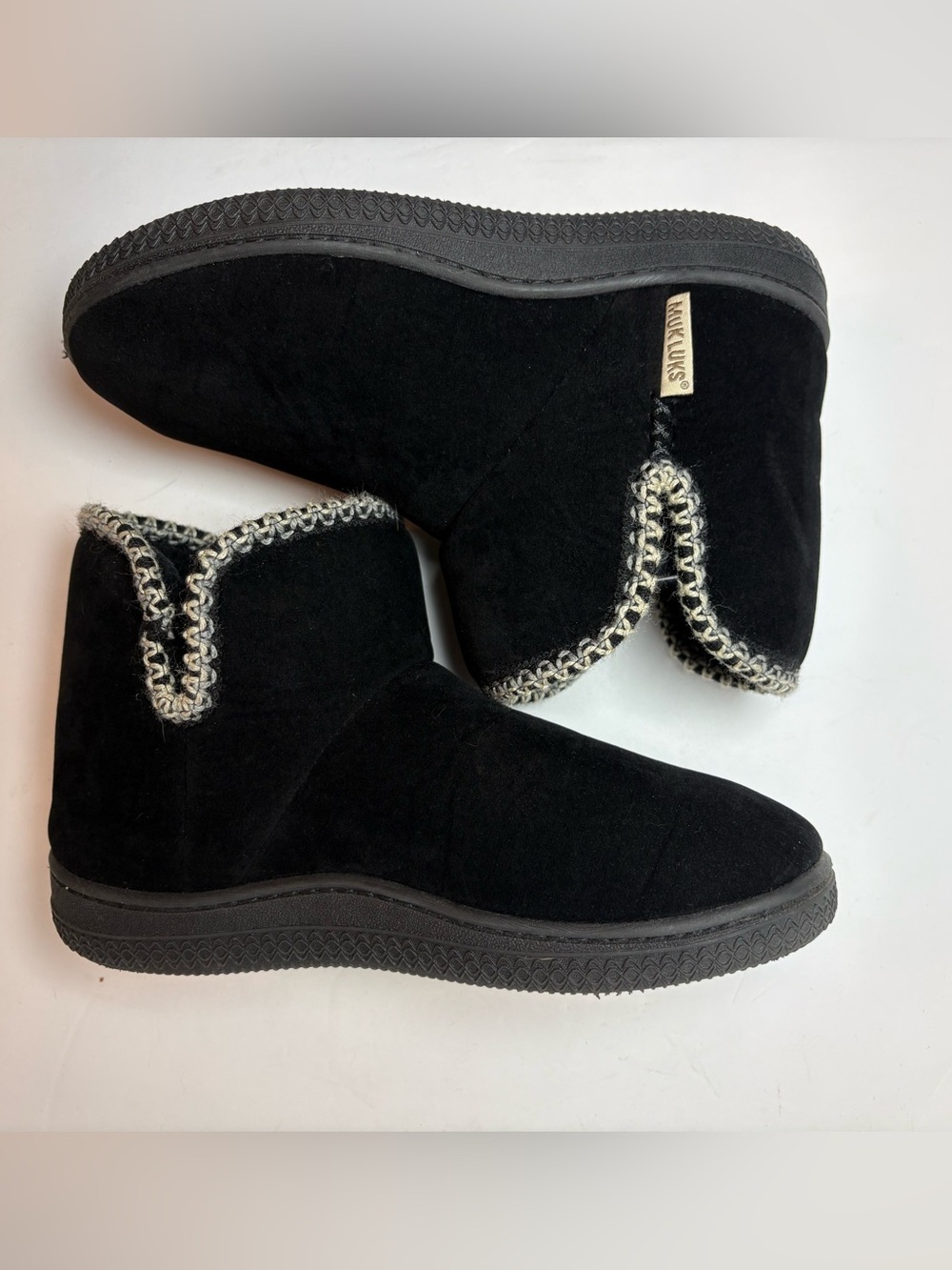 Muk Luks Black Faux Suede Booties Knit Trim Size 6